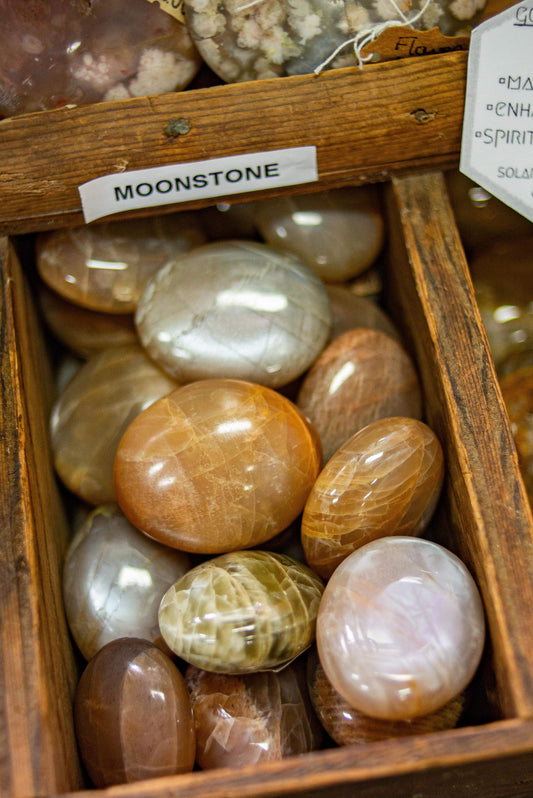 Moonstone Palmstones